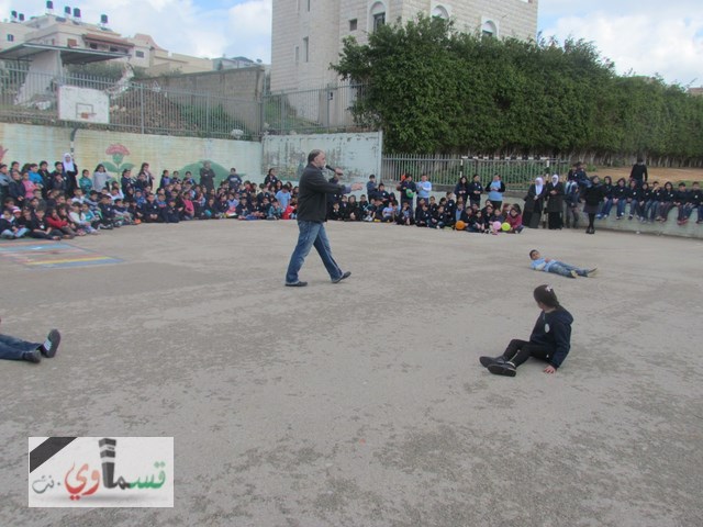 مدرسة جنة ابن رشد الابتدائية وتمرين الدفاع المدني والحذر ومشاركة واسعة من الاهالي 